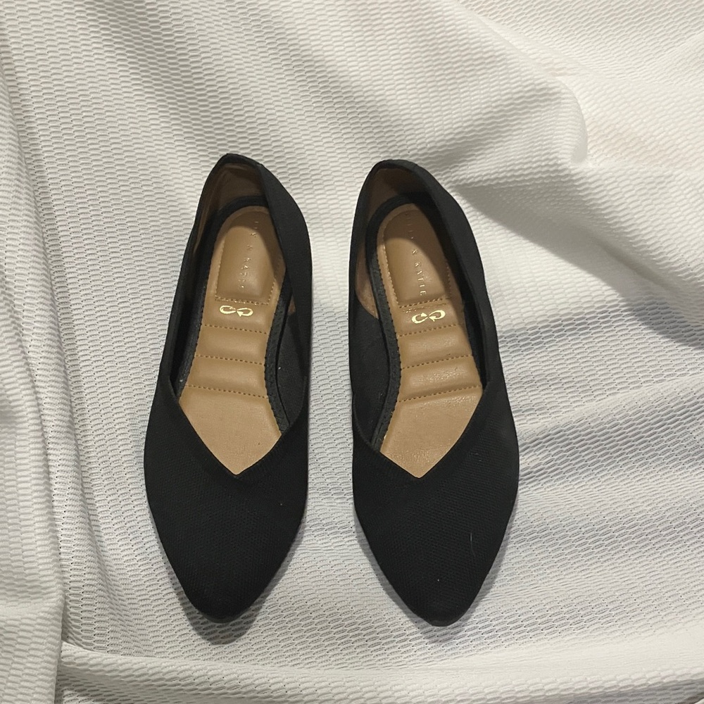 Kelly & Katie Black Pointed-Toe Flats - Picture 1 of 7